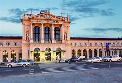 where is zagreb croatia located|zagreb hotels near train station.